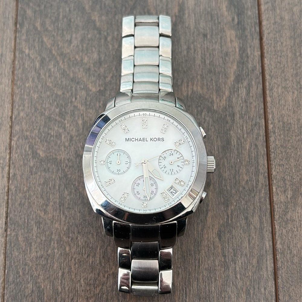 MICHAEL KORS Chronograph White Mother of Pearl Walcott Women's Watch, Jewellery